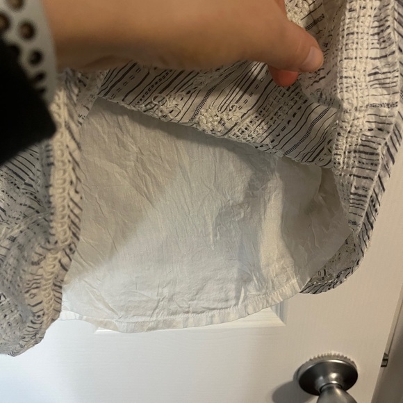 VanessaVirginia Lined Keyhole Back Eyelet Embroidered Tank Top - Picture 3 of 9